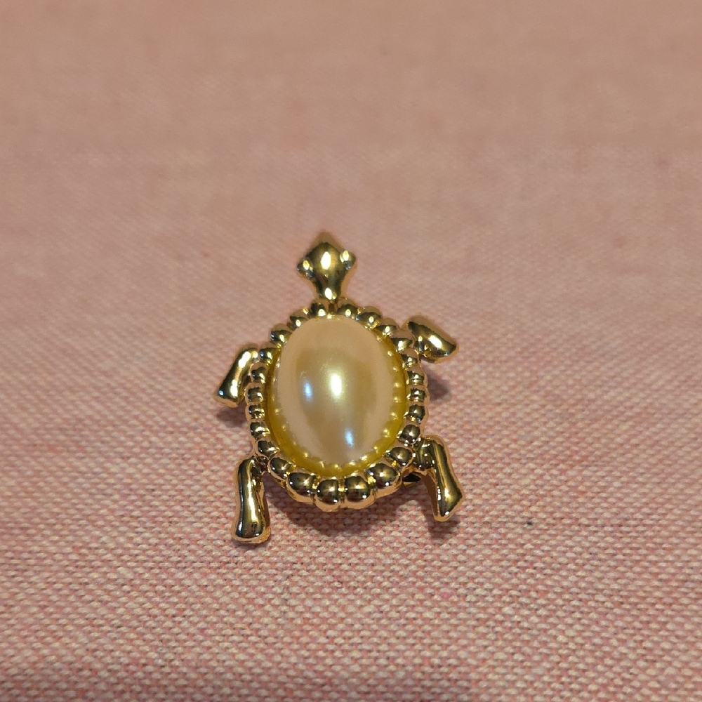 Gold Turtle Pearl Pendant - Women Jewelry